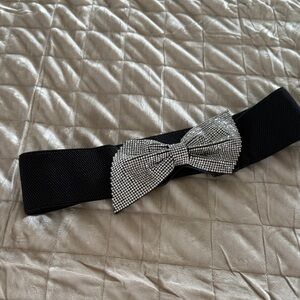 Rhinestone Bow Strech Belt